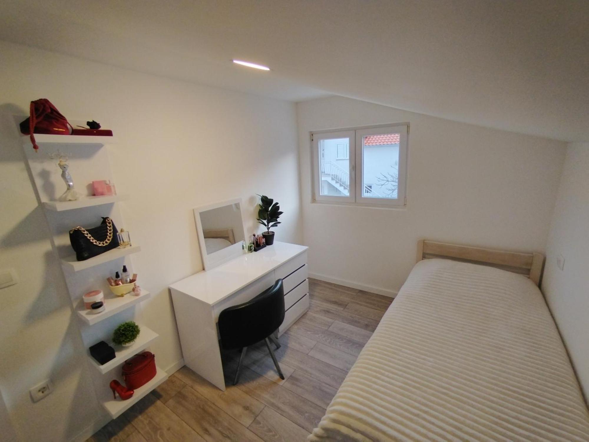 Apartments Paola Трогир Стая снимка